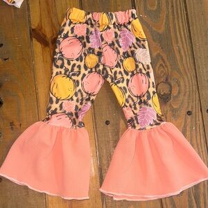 LITTLE SOUTHERN SWAGPeach and Pink Kids Flare Bottoms SIZE 18/24 pumpkins